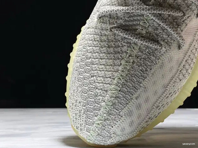 V2 Adidas 350 Boost FX4348 Non-Reflective Yeshaya Yeezy 0623